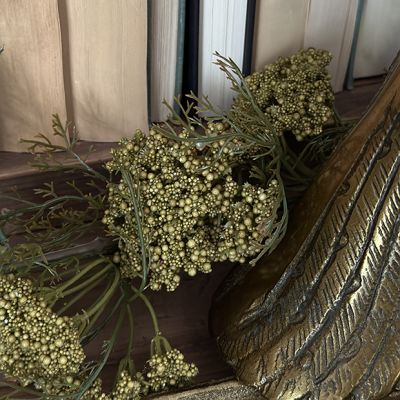 Decorative Green Queen Anne Lace Garland
