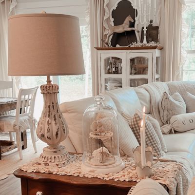 Distressed Elegant Table Lamp