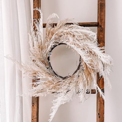 Elegant Pale Pampas Grass Wreath