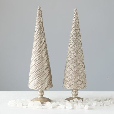 Embossed Holiday Tree Set of 2