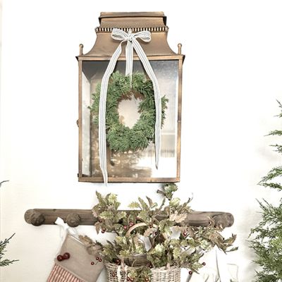 Farmhouse Estate Wall Lantern 25 Inch