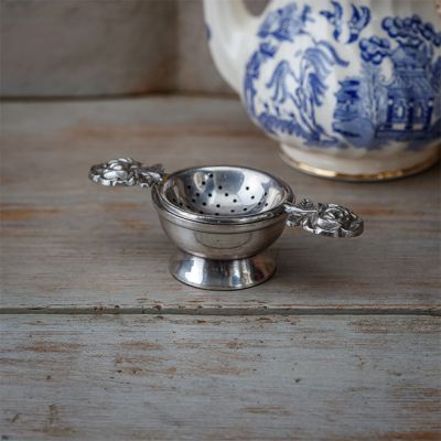 Farmhouse Manor Tea Strainer