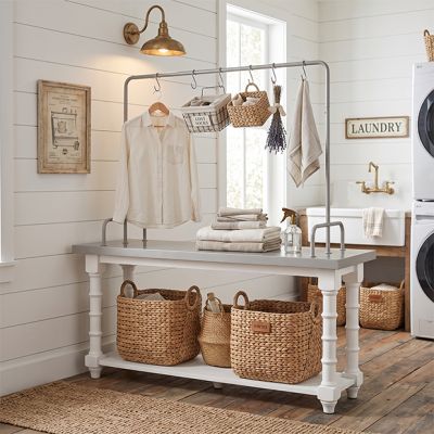 Farmhouse Market Stall Island