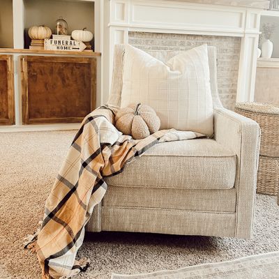 Farmhouse Plaid Fringed Throw Blanket