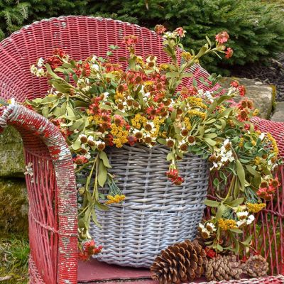 Faux Fall Daisy and Foliage Swag