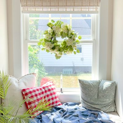 Faux White Geranium Candle Wreath