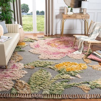Floral Design Tasseled Area Rug