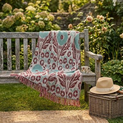 Flower Patterned Jacquard Throw
