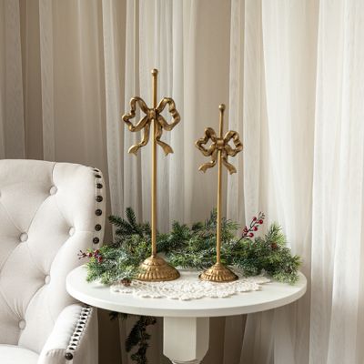 Gold Bow Wreath Stand