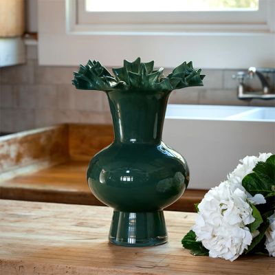 Grand Ebouriffe Silhouette Glass Vase