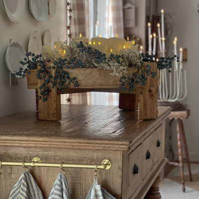 Hand Carved Footed Grinding Table Riser