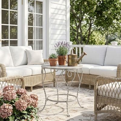 Heart Swirls Round Accent Table