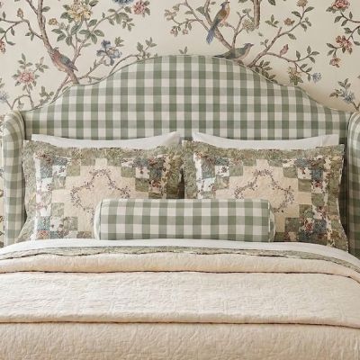 Heirloom Floral and Vine Standard Sham