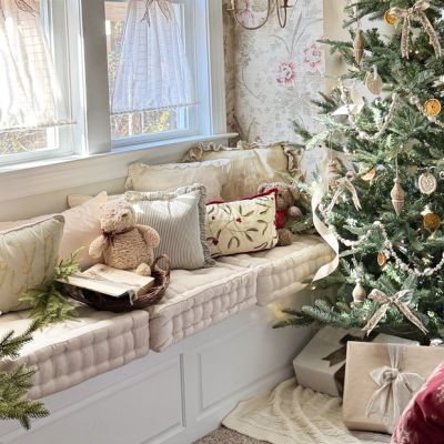 Ivory Classic Cottage Square Floor Cushion