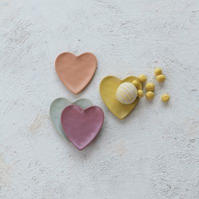 Matte Finish Stoneware Heart Dish Set of 4