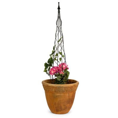 Metal Spiral Garden Topiary 47.25 Inch Set of 2