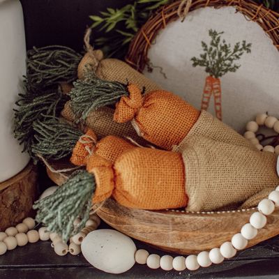 Mini Burlap Sack With Carrot