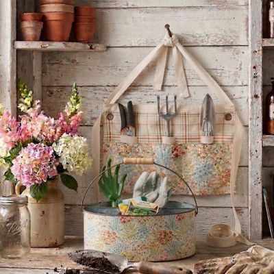 Mother Who Likes To Garden Gift Set