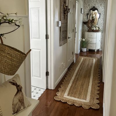 Natural Farmhouse Scalloped Jute Area Rug