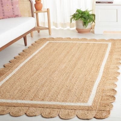 Natural Farmhouse Scalloped Jute Area Rug