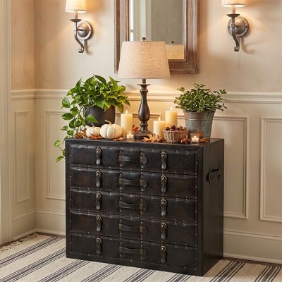 Old Manor Estate Trunk Chest