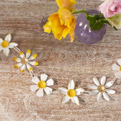 Painted Metal Daisy Garland Set of 2