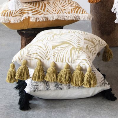 Palm Leaf Pattern Throw Pillow