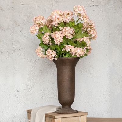 Pretty in Pink Snowball Spray