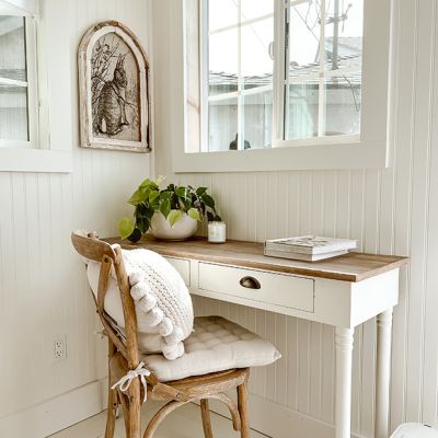 Pretty Pom Pom Pillow