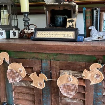 Primitive Acorn and Squirrel Fall Garland