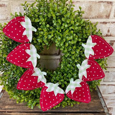 Primitive Polka Dot Strawberry Garland