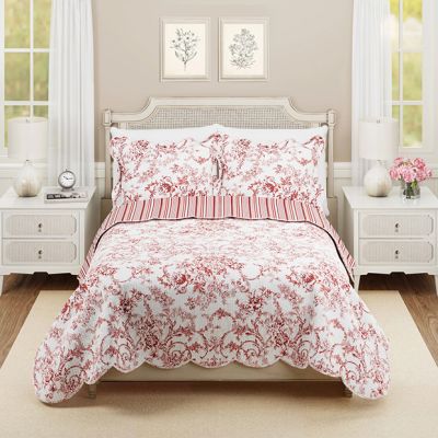 Red Garden Toile Scalloped Quilt and Shams Set