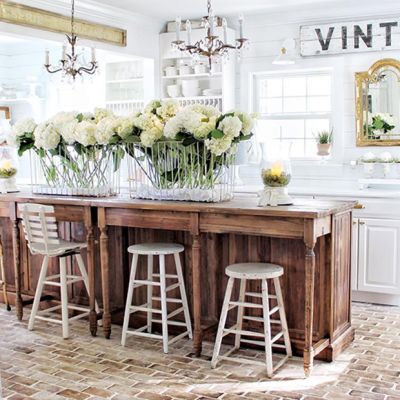 Rustic Farmhouse Breakfast Island