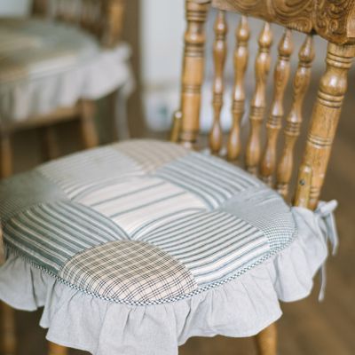Rustic Farmhouse Patchwork Seat Cushion