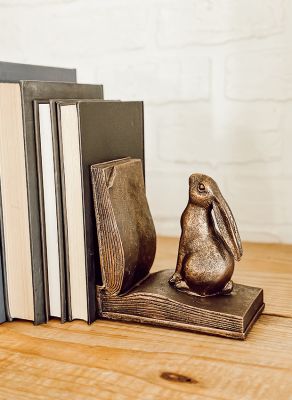 Rustic Farmhouse Rabbit Bookends