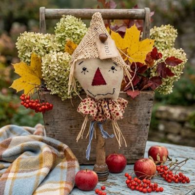 Rustic Harvest Scarecrow Spindle