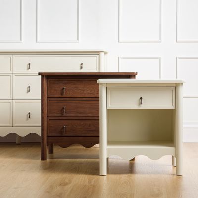 Scalloped Apron 1 Drawer Oak Nightstand