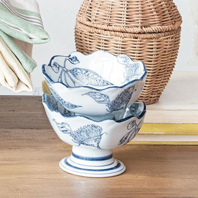 Scalloped Botanical Footed Stoneware Bowl Set of 4