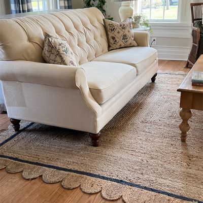 Scalloped Jute Blue Trim Area Rug