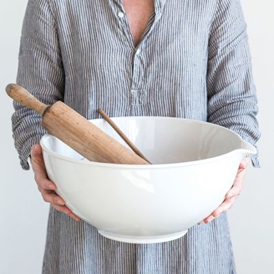 Simple and Solid Stoneware Batter Bowl