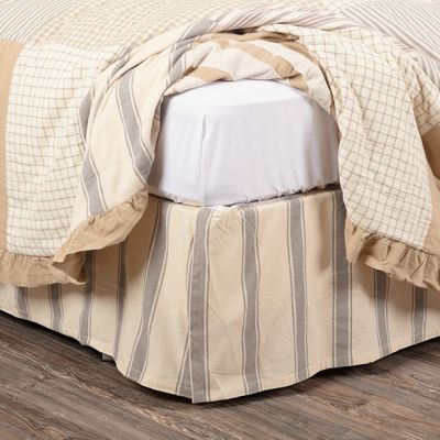 Simple Stripe Pattern Bed Skirt