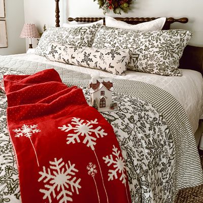 Snowflake Accent Reversible Cotton Throw