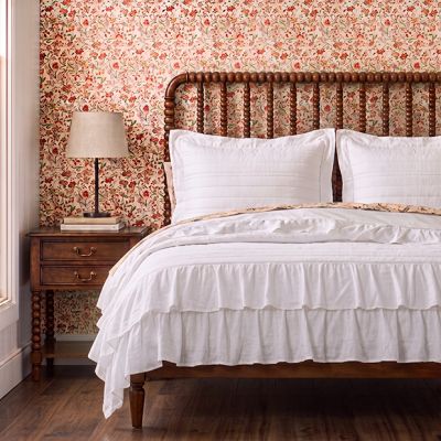 Southern Grace Ruffled Quilt
