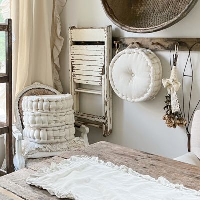 Tufted Round Floor Cushion Natural