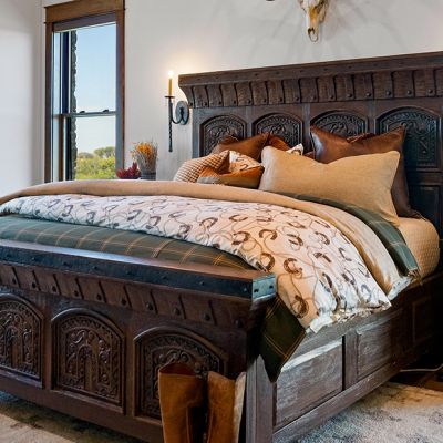 Upscale Ropes and Horseshoes Bedding Set