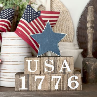 USA 1776 Rustic Block Set with Star