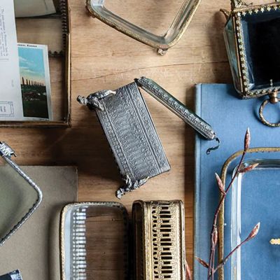 Vintage Inspired Beveled Trinket Box 