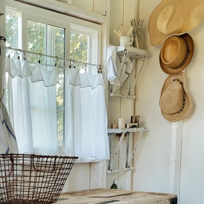 Vintage Inspired Towel Rack Shelf