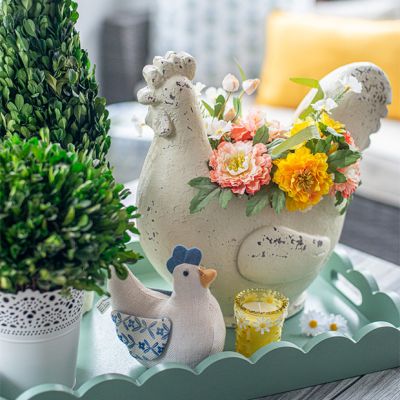 Weathered Hen Planter