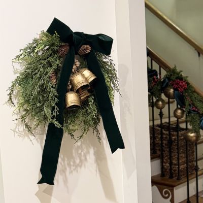 Weeping Cedar and Pinecone Accent Wreath